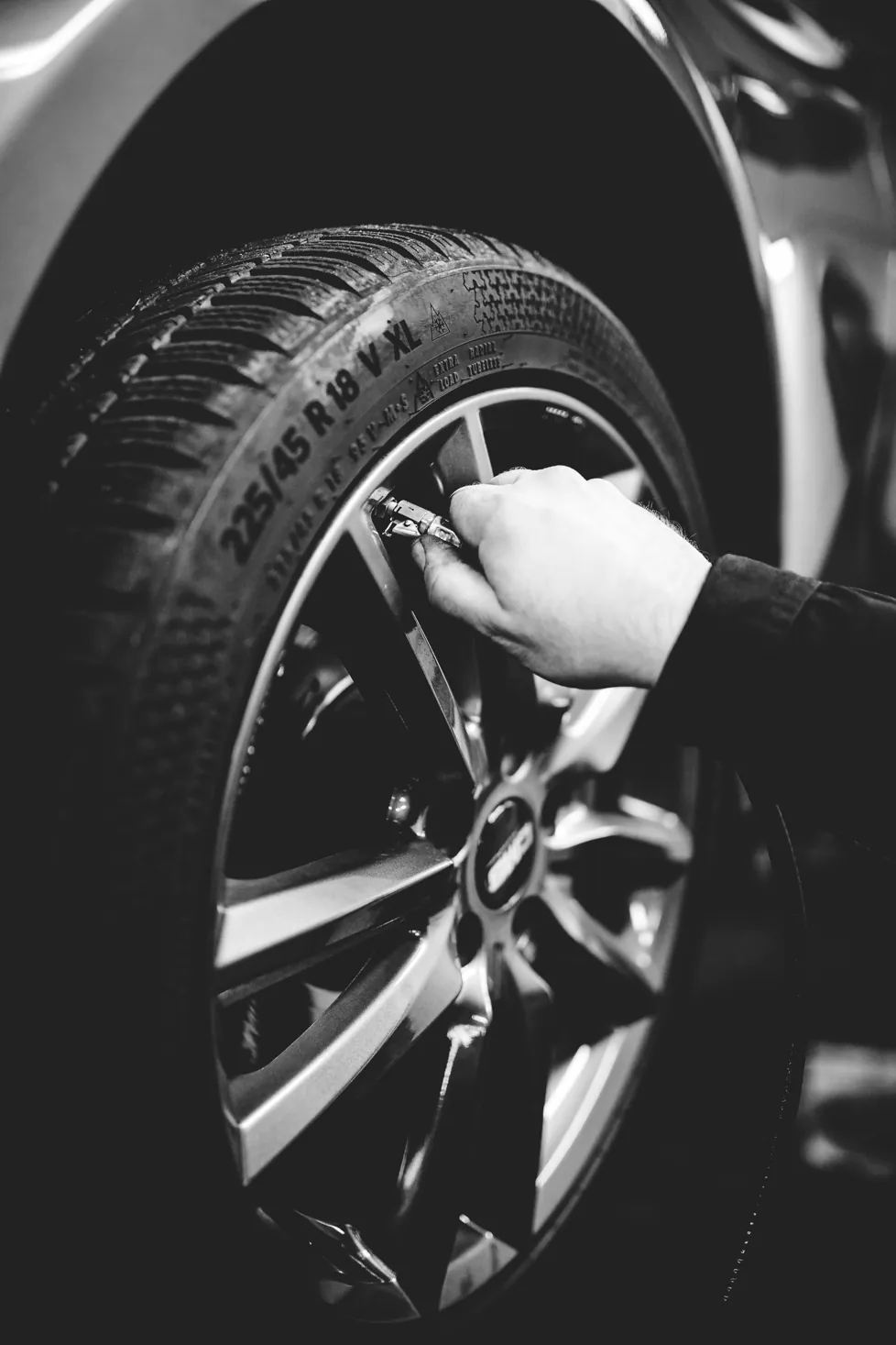 Reifenservice und Achsvermessung bei AutoService Sengbusch in Stralsund
